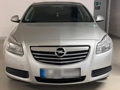 Gebraucht Opel Insignia 116 PS (85 kW) 2010 Grau Limousine