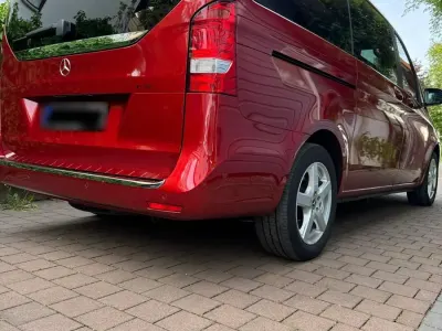 Używany Mercedes V220 163 KM (119 kW) 2020 Czerwony Minivan