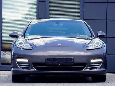Porsche Panamera 4S
