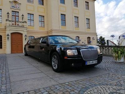 Schwarz Gebraucht 2006 Chrysler 300C Limousine | 28.000 €