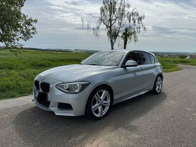 gebraucht BMW 118 i - innen/außen neuwertig, M-Paket+Bremse, HK