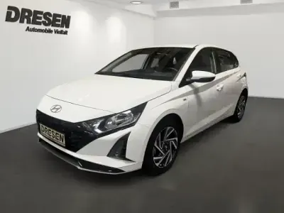 Second-hand Hyundai i20 Trend 101 CP (74 kW) 2024 Alb Hatchback