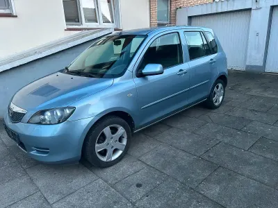 Gebraucht Mazda 2 80 PS (58 kW) 2007 Blau Kleinwagen