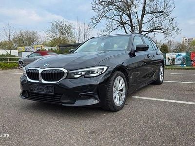 Gebraucht BMW 320 Advantage 190 PS (139 kW) 2022 Schwarz Kombi
