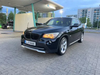 Gebraucht BMW X1 143 PS (105 kW) 2011 Schwarz SUV