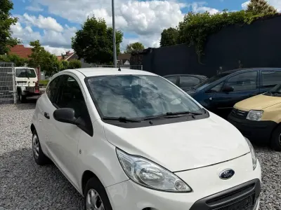 Gebraucht Ford Ka 69 PS (50 kW) 2012 Weiß Kleinwagen