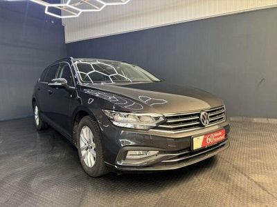 Grau Gebraucht 2020 VW Passat Business Kombi | 14.999 € (Guter Preis)