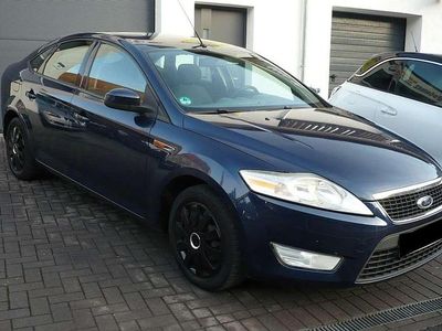 Gebraucht Ford Mondeo 140 PS (102 kW) 2010 Blau Limousine