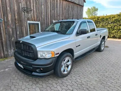 Gebraucht Dodge Ram 350 PS (257 kW) 2005 Silber Pickup
