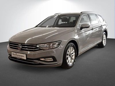 Gebraucht VW Passat Business 150 PS (110 kW) 2023 Grau Kombi
