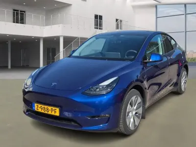 Käytetty Tesla Model Y Standard Range 250 kW (341 HP) 2022 Sininen Katumaasturi