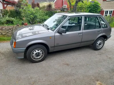 Gebraucht Opel Corsa 60 PS (44 kW) 1990 Grau Kleinwagen