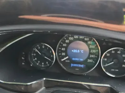 Gebraucht Mercedes CLS350 272 PS (200 kW) 2005 Silber Limousine