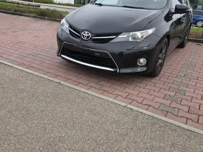 Gebraucht Toyota Auris 124 PS (91 kW) 2014 Schwarz Kombi