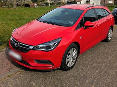 Gebraucht Opel Astra 110 PS (80 kW) 2019 Rot Kombi