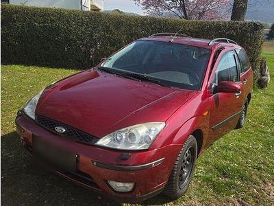 Gebraucht Ford Focus 100 PS (73 kW) 2003 Rot Kombi