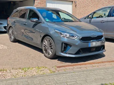 Gebraucht Kia Ceed Sportswagon GT-Line 140 PS (102 kW) 2021 Grau Kombi