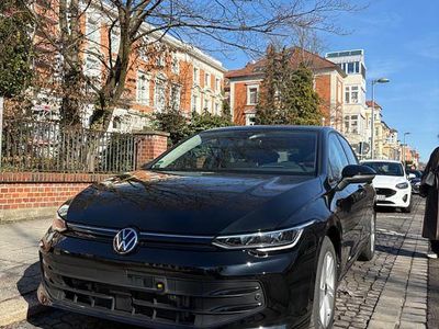 Gebraucht VW Golf VIII 116 PS (85 kW) 2024 Schwarz Limousine