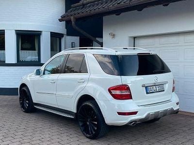 Usata Mercedes ML420 AMG 306 CV (225 kW) 2008 Bianco SUV