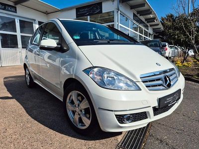 Gebraucht Mercedes A180 Avantgarde 116 PS (85 kW) 2011 Weiß Limousine