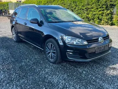 Gebraucht VW Golf VII Allstar 110 PS (80 kW) 2016 Schwarz Kombi