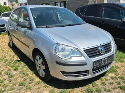 Gebraucht VW Polo 64 PS (47 kW) 2005 Silber Kleinwagen