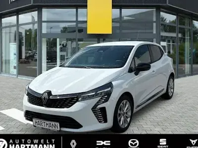 Gebraucht Renault Clio V Evolution 67 PS (49 kW) 2024 Weiß Limousine