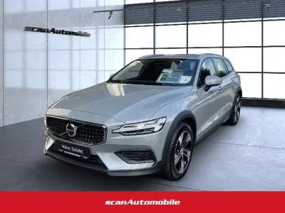 Gebraucht Volvo V60 CC Plus 197 PS (144 kW) 2023 Grau Kombi