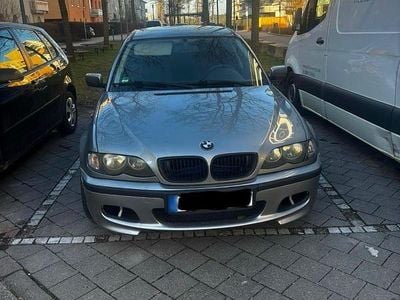 Usado BMW 316 Lifestyle 116 HP (85 kW) 2004 Preto Sedan