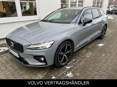 Vapour grey Gebraucht 2024 Volvo V60 Plus Kombi | 39.890 € (Fairer Preis)