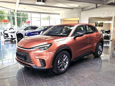 Gebraucht Lexus LBX 136 PS (100 kW) 2025 Kupferrot SUV