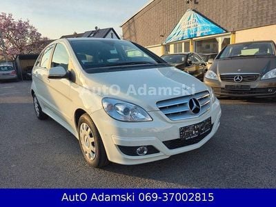 Gebraucht Mercedes B180 116 PS (85 kW) 2010 Weiß Van / Kleinbus