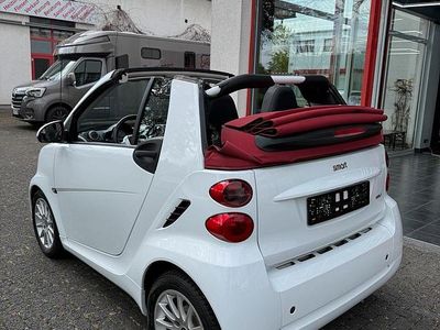 Gebraucht Smart ForTwo Cabrio 71 PS (52 kW) 2011 Weiß Cabrio
