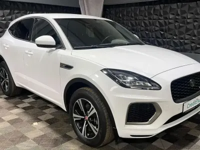 Begagnad Jaguar E-Pace R-Dynamic 200 HK (147 kW) 2022 Vit SUV