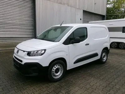 Neu Fiat Doblò Tech 110 PS (80 kW) 2026 Weiß Van / Kleinbus
