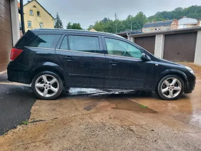 Gebraucht Opel Astra Sport 150 PS (110 kW) 2005 Schwarz Kombi