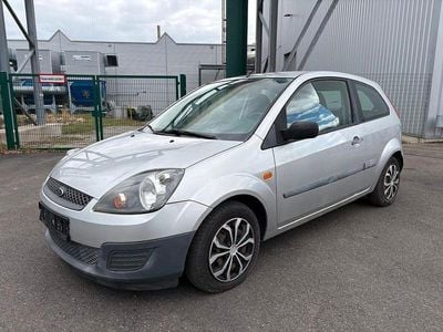 Gebraucht Ford Fiesta 69 PS (50 kW) 2006 Silber Kleinwagen