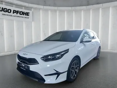Gebraucht Kia Ceed Spirit 140 PS (102 kW) 2024 Weiß Kleinwagen
