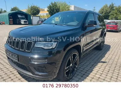 Gebraucht Jeep Grand Cherokee Sport 250 PS (183 kW) 2019 Diamond black SUV