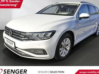 Begagnad VW Passat Business 122 HK (89 kW) 2023 Vit Kombi