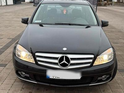 Gebraucht Mercedes C180 153 PS (112 kW) 2010 Schwarz Limousine