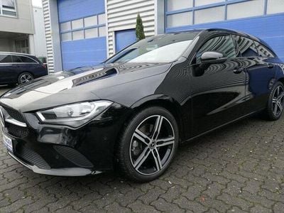 Gebraucht Mercedes CLA220 Shooting Brake Progressive 190 PS (139 kW) 2022 Schwarz Kombi