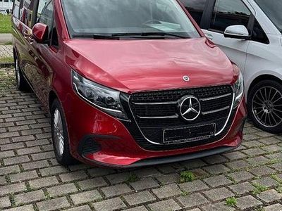 Usata Mercedes V250 Style 190 CV (139 kW) 2023 Rosso Monovolume