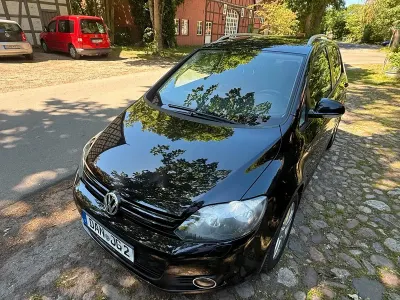 Gebraucht VW Golf VII Match 77 PS (56 kW) 2012 Schwarz Limousine