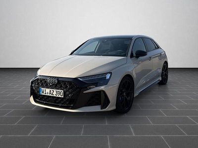 Gebraucht Audi RS3 Sportback Advanced 400 PS (294 kW) 2025 Vikunjabeige metallic (metallic) Kleinwagen
