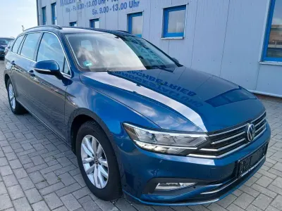 Gebraucht VW Passat Business 150 PS (110 kW) 2021 Blau Kombi