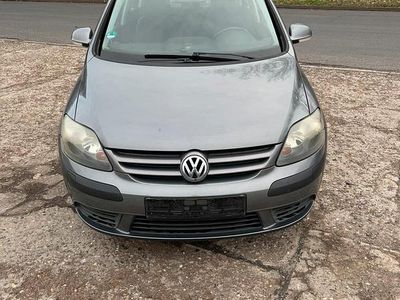 Usata VW Golf IV 105 CV (77 kW) 2005 Grigio Berlina