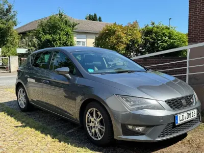 Używany Seat Leon ST FR 179 KM (131 kW) 2013 Szary Kombi