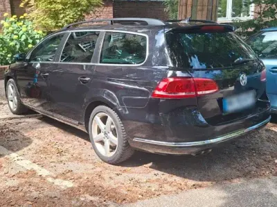 Gebraucht VW Passat 140 PS (102 kW) 2011 Schwarz Limousine