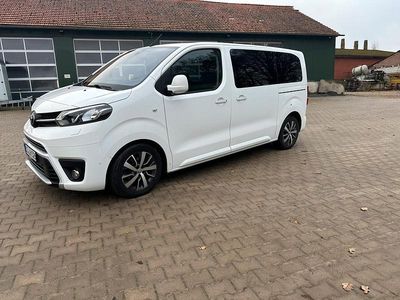 Gebraucht Toyota Proace 150 PS (110 kW) 2017 Weiß Van / Kleinbus